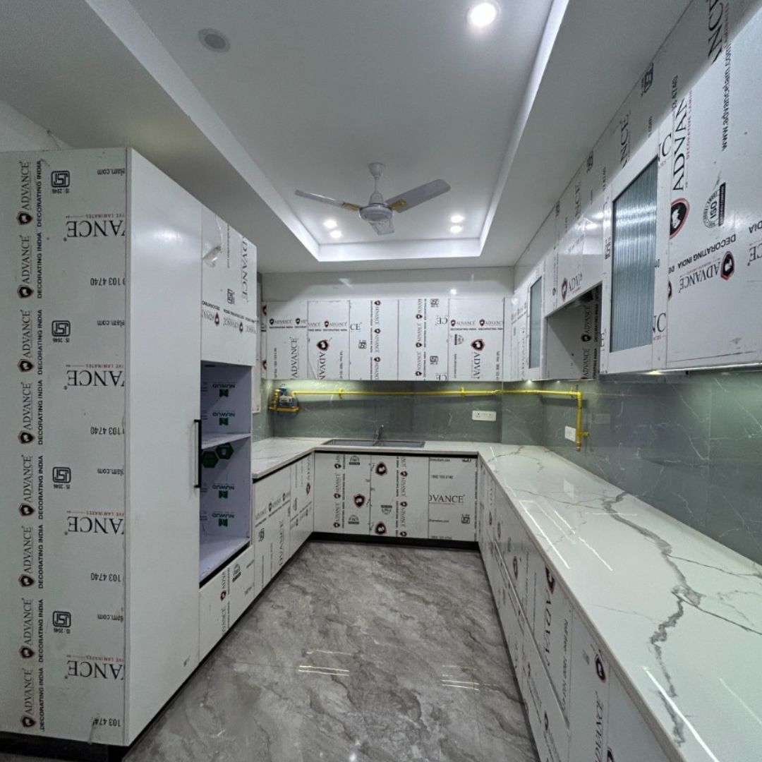 4 BHK Flat in Chattarpur Enclave